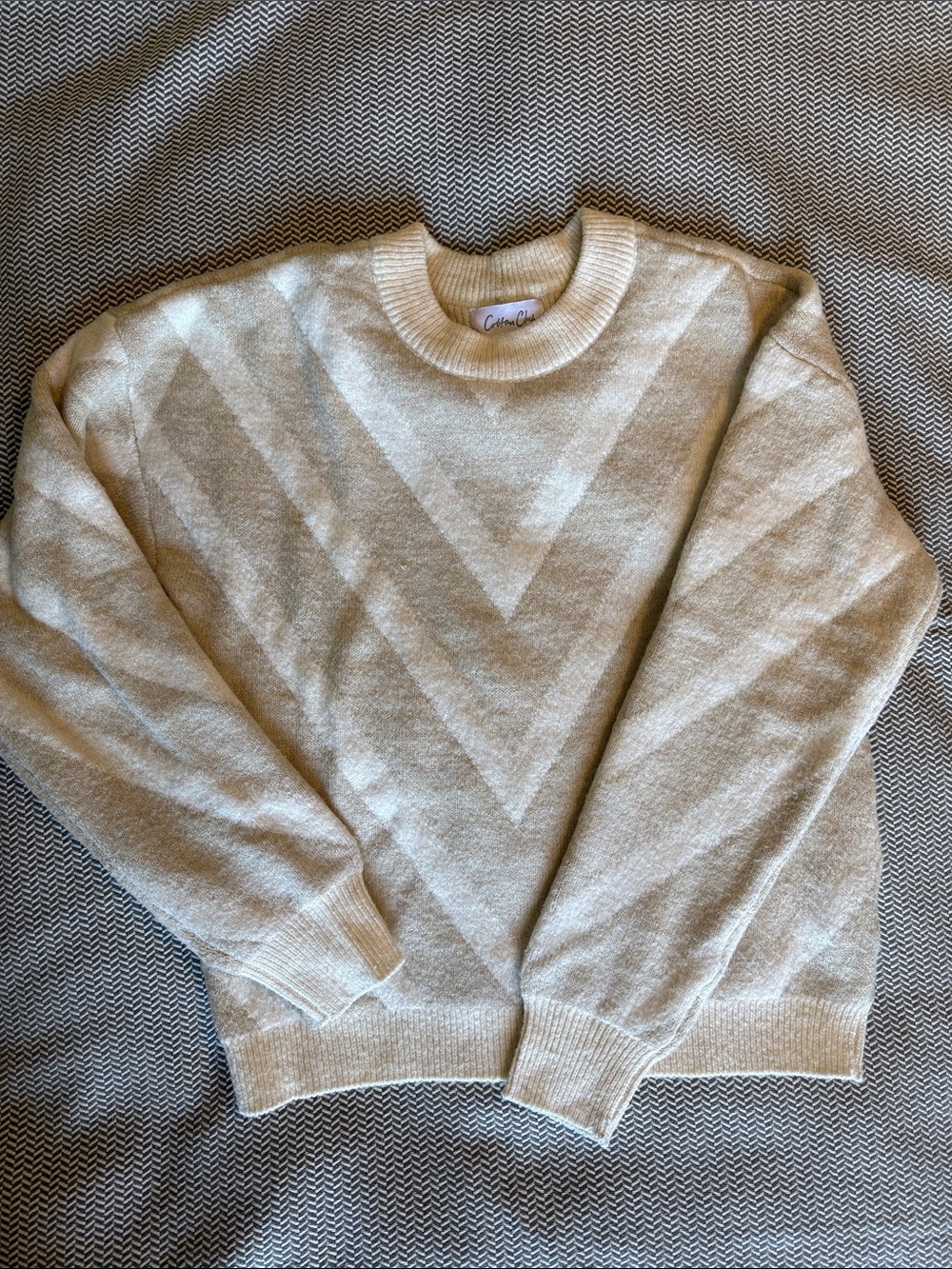 Chevron-Pattern Sweater in Soft Cream with slight shimmer